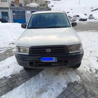 MAZDA PICK UP DOPPIA XABINA NEOPATENTATI 