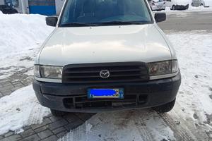 MAZDA PICK UP DOPPIA XABINA NEOPATENTATI 