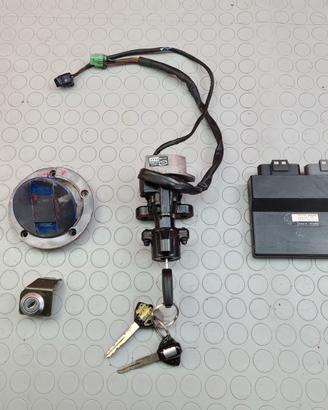 SERRATURE CENTRALINA SUZUKI GSXR 1000 2006 2005 GS