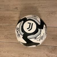 pallone juventus autografato stagione 2024/25
