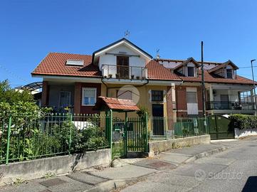 4 LOCALI A SETTIMO TORINESE