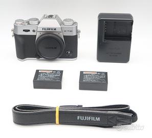 Fujifilm X-T10 + 2 batterie.