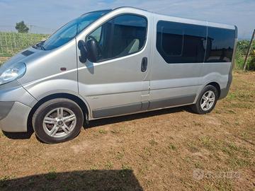Opel Vivaro 9 posti