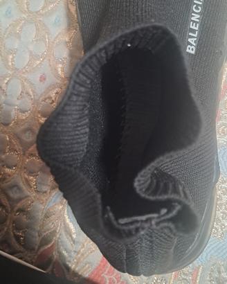 Balenciaga Speed Trainer nere, consegna a mano