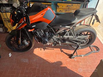 Ktm duke 790 incidentata