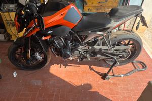 Ktm duke 790 incidentata