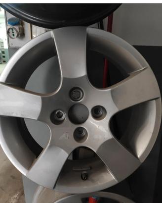 cerchi e gomme peugeot 207 
