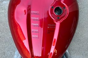 Serbatoio Rocket 3 R modello 221 special edition