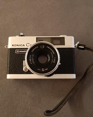 macchina fotografica Konica C35 automatic 