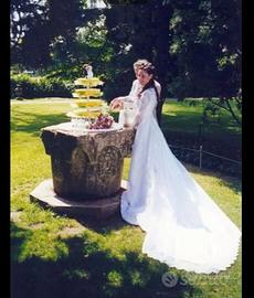 Abito da sposa in organza raso e perline bianco
