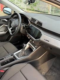 Audi Q3 identity Balck