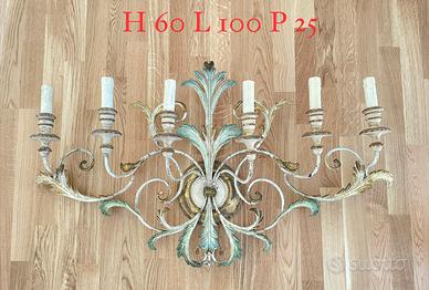 Applique floreale in ferro battuto e legno