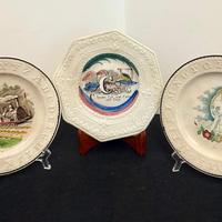 Antichi piatti in ceramica