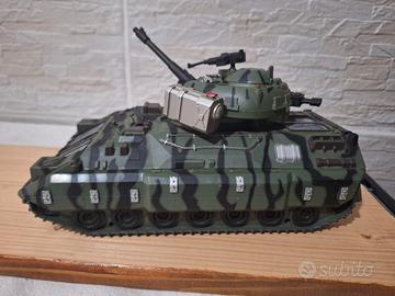 carrarmato militare cm.25, come nuovo 