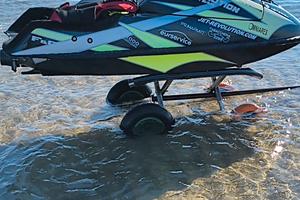 Moto d’acqua freestyle freeride