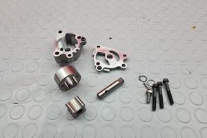 POMPA OLIO TRIUMPH SPEEDMASTER 800 2003 2005