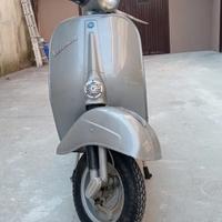 Vespa faro tondo tondo