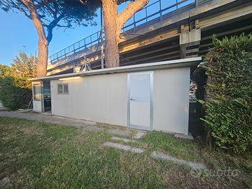 Struttura prefabbricata con pannelli Isopan