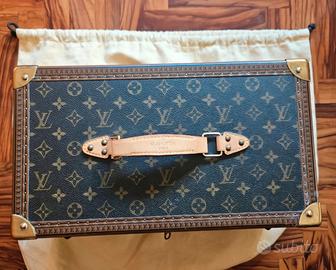 BEAUTY "VANITY" LOUIS VUITTON  