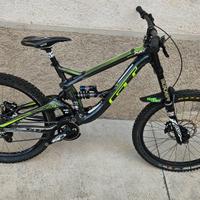 Bici dh Gt fury 2015