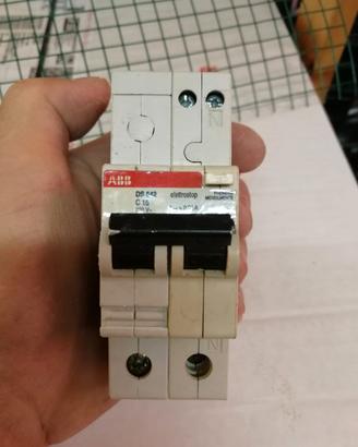 ABB DS642 C16 Interr differenziale magnetotermico