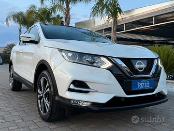 Nissan Qashqai 1.5 dCi Tekna Tetto Navi Led Camera
