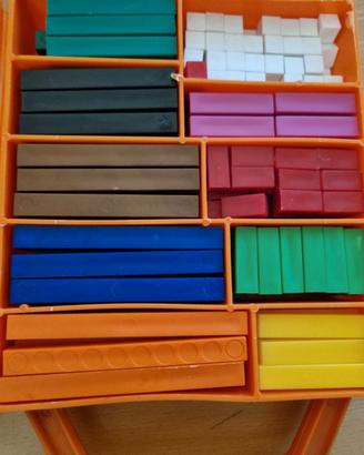 valigetta di regoli colorati didattici,