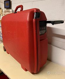 Valigia Sansonite modello Oyster