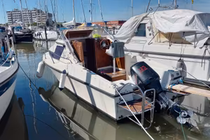 Cabinato con fuoribordo