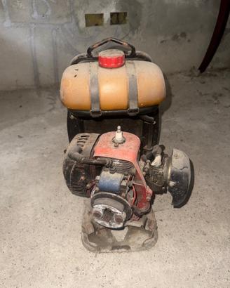 Atomizzatore a spalla Shindaiwa a benzina