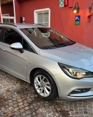 Opel Astra 1.6 CDTi 110CV Sports Tourer Business