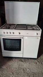 Cucina con portabombola