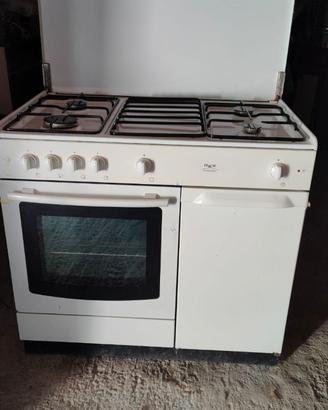 Cucina con portabombola