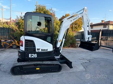 E264 - ESCAVATORE 27Q BOBCAT E26