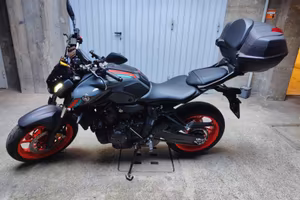 Yamaha MT-07 2021  + bauletto