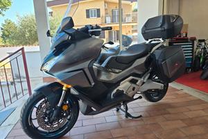 Honda Forza 750 TRAVEL