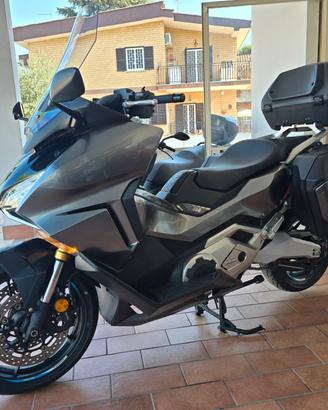 Honda Forza 750 TRAVEL
