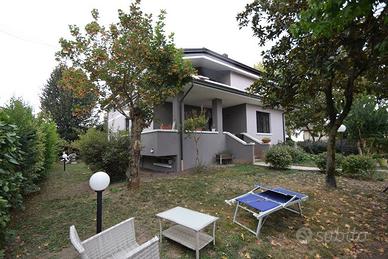 Rif.2460RV10282- villa rottofreno