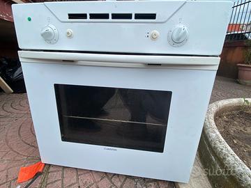 Forno a gas Ariston