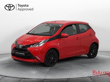 Toyota Aygo 5p 1.0 x-play tss m-mt