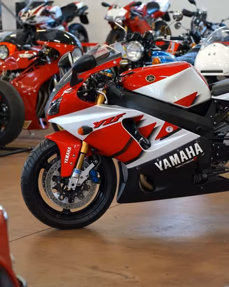 Yamaha YZF R7 OW-02 Nuova New 1KM YZFR7