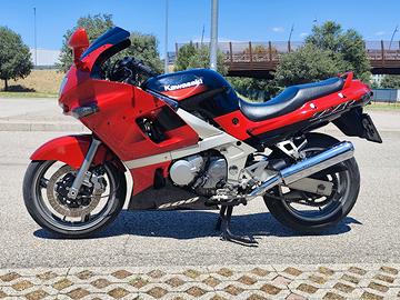 Kawasaki ZZR-600 2001 '' 20000KM'' FMI