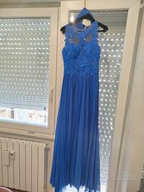 Abito da cerimonia Pronovias con stola abbinata