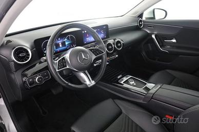 MERCEDES-BENZ A 180 A 200 d Automatic Progressiv