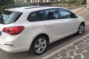 Opel ASTRA Sport Tourer turbo benzina-gpl  