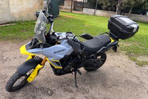 Suzuki 800 De