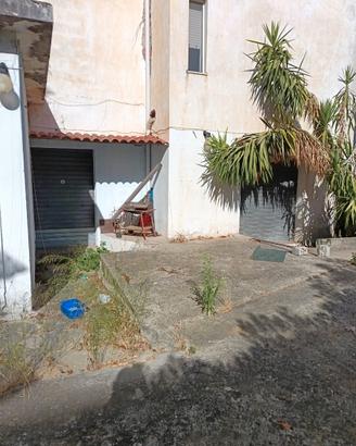 CZ LIDO - Locali C1 e C2 con corte