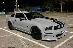 Ford Mustang gt 2006