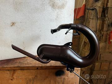 Impianto di scarico LeoVince per ape 50