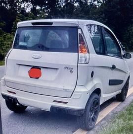 Microcar Ligier mgo-f8